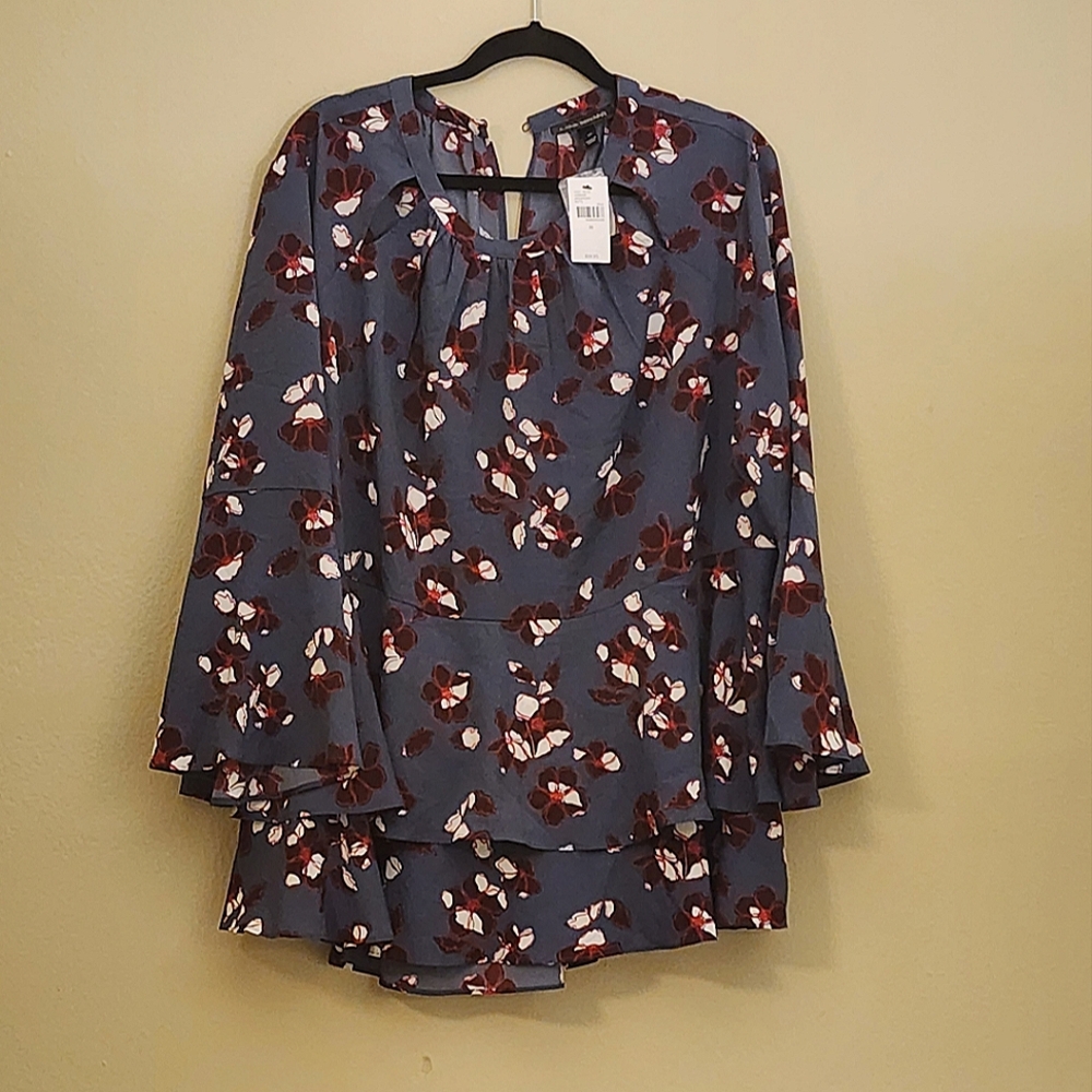 NWT Lane Bryant flowy Blouse w/ floral pattern
